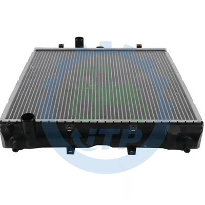Radiador 3C001-17100 das peças sobresselentes do trator de M5660 M7040 M5140 Kubota